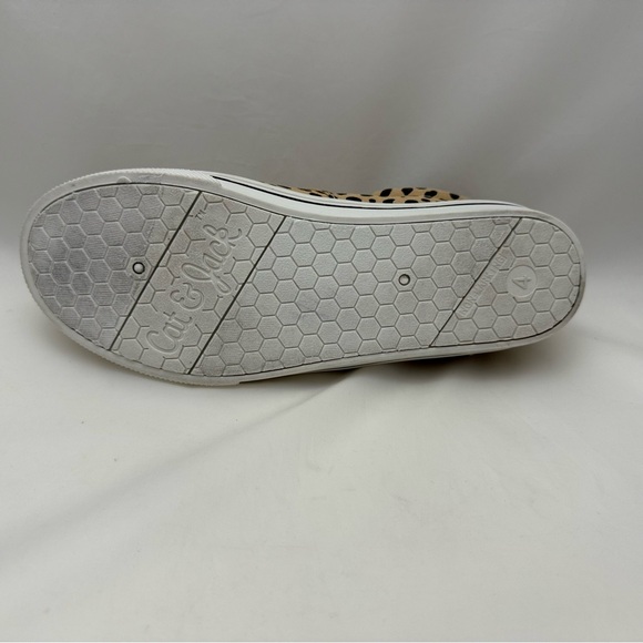 Sold! Cat & Jack Girls Leopard Print Slip-On Sneakers Size 4 🐆✨ - Picture 10 of 11